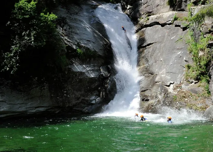 Peaceful Near Area In بيت للعطل *