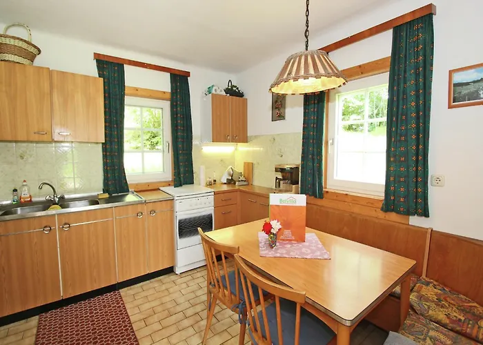 Peaceful Near Area In Сasa de vacaciones Gmünd